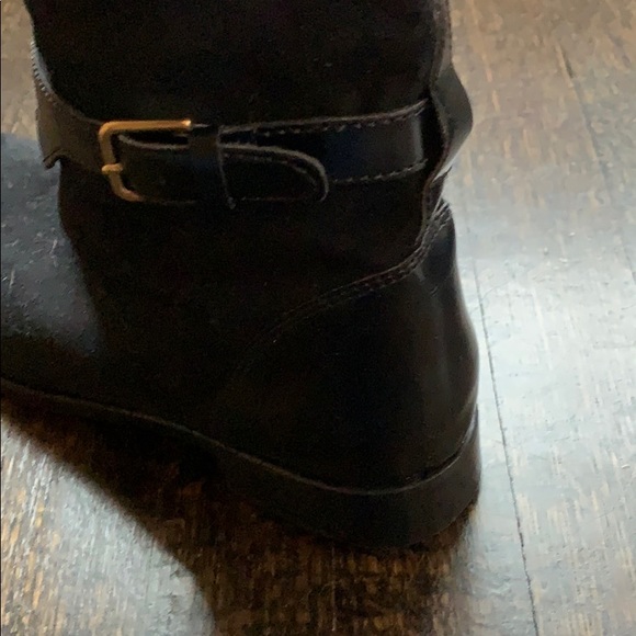 Yves Saint Laurent black boots - Picture 5 of 5